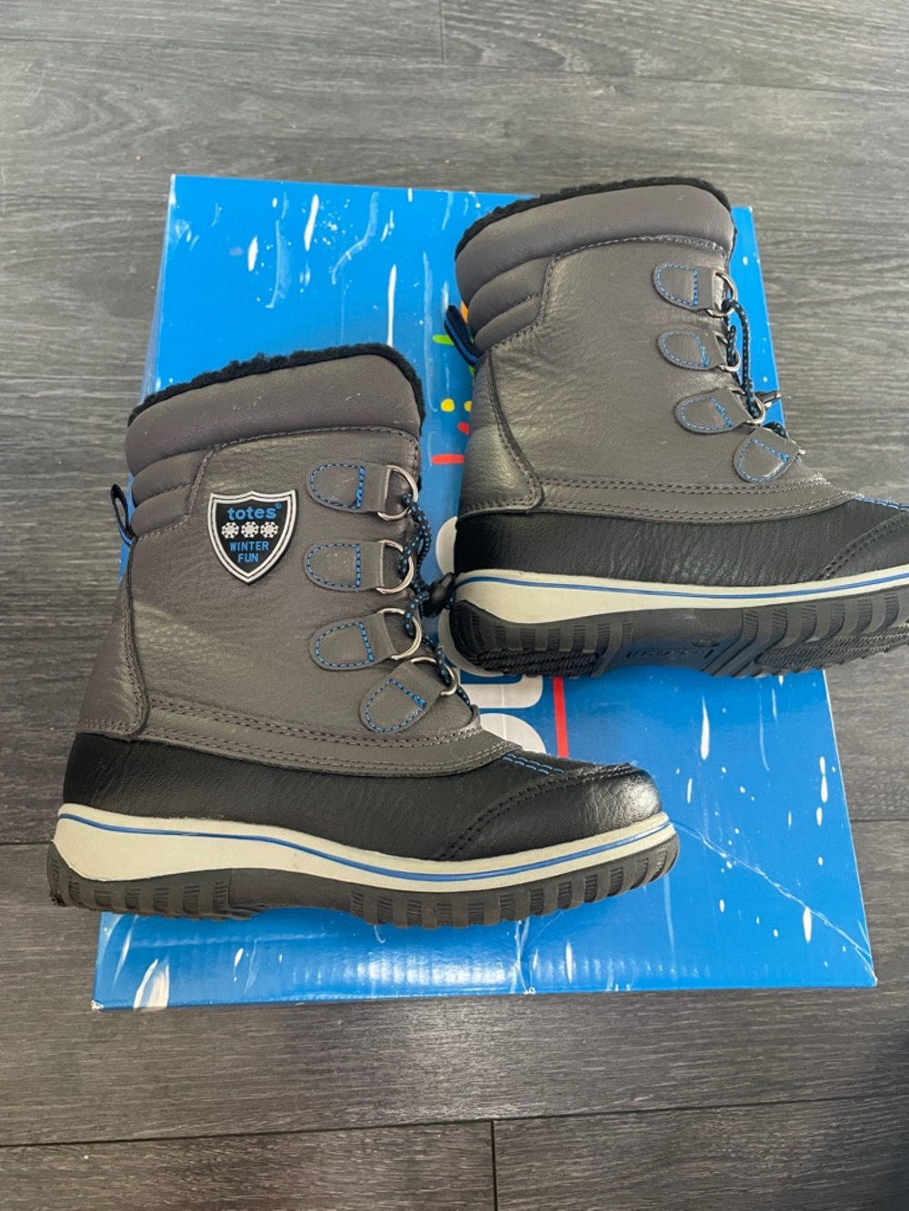 totes Kids Gray & Black Drake Winter Boot